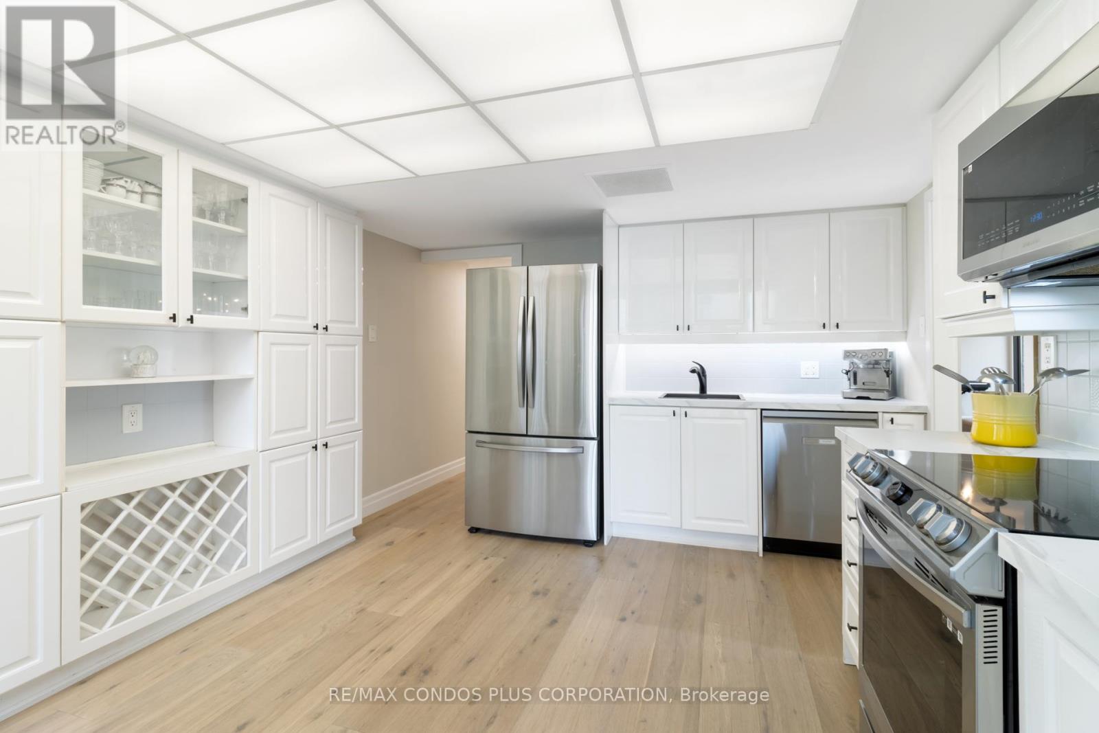 1318 - 55 Harbour Square, Toronto, Ontario  M5J 2L1 - Photo 26 - C12631490