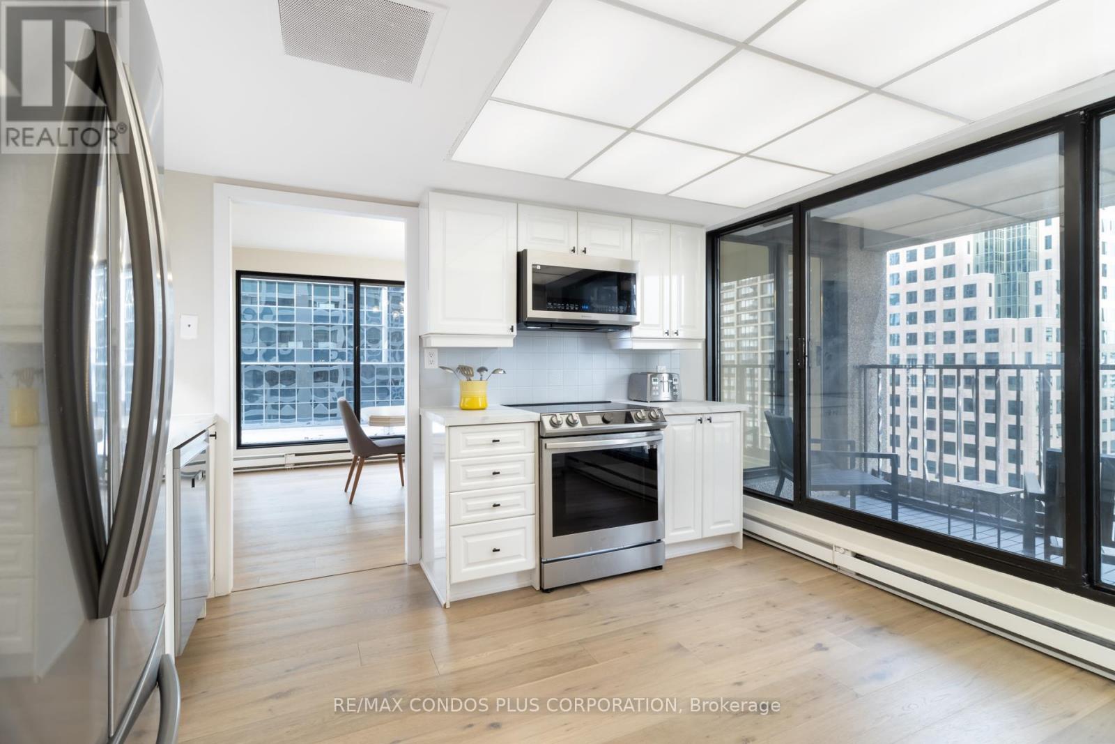 1318 - 55 Harbour Square, Toronto, Ontario  M5J 2L1 - Photo 28 - C12631490