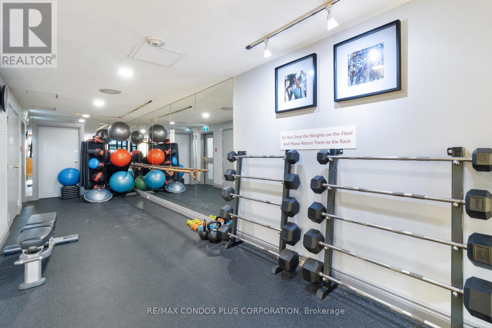 1318 - 55 Harbour Square, Toronto, Ontario  M5J 2L1 - Photo 39 - C12631490