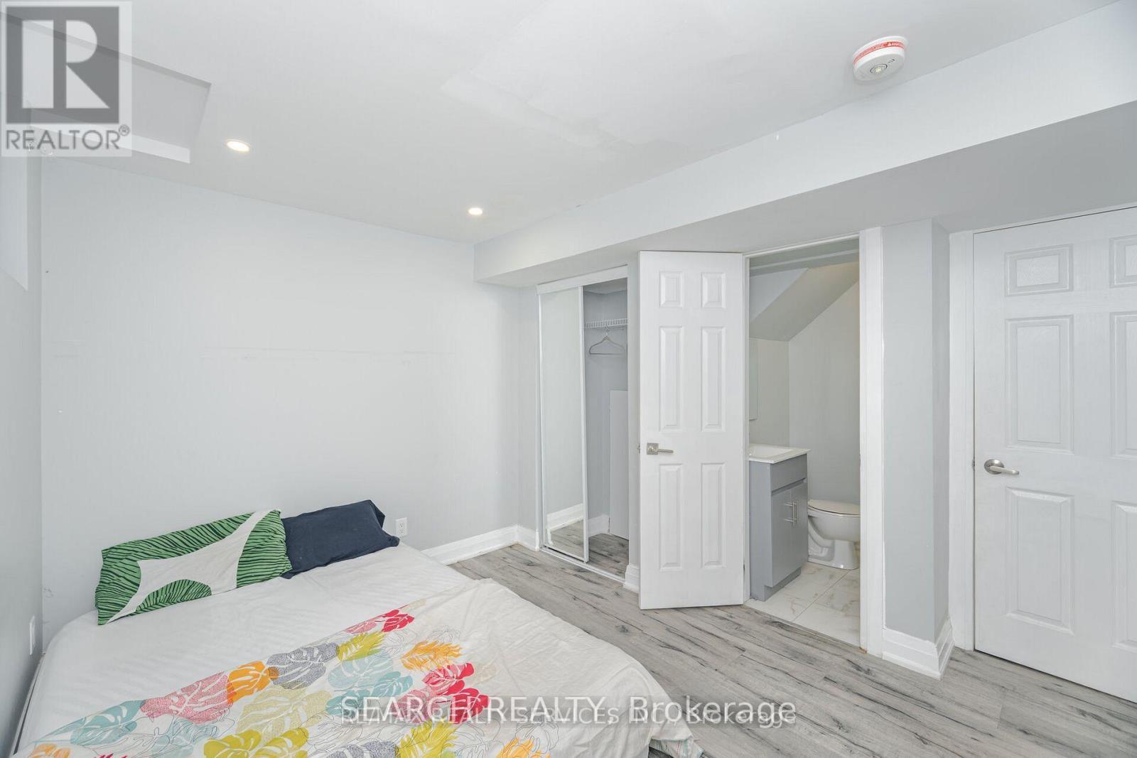 Basement - 20 Delmonico Road, Brampton, Ontario  L6P 2K5 - Photo 10 - W12631488