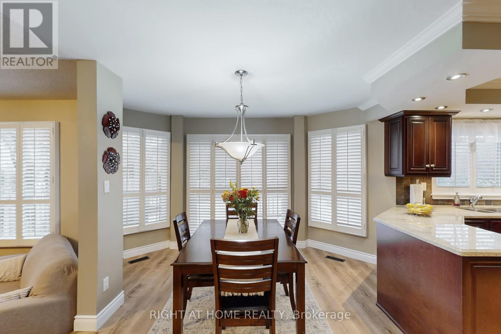 2737 Hammond Road, Mississauga, Ontario  L5K 2M5 - Photo 14 - W12631498