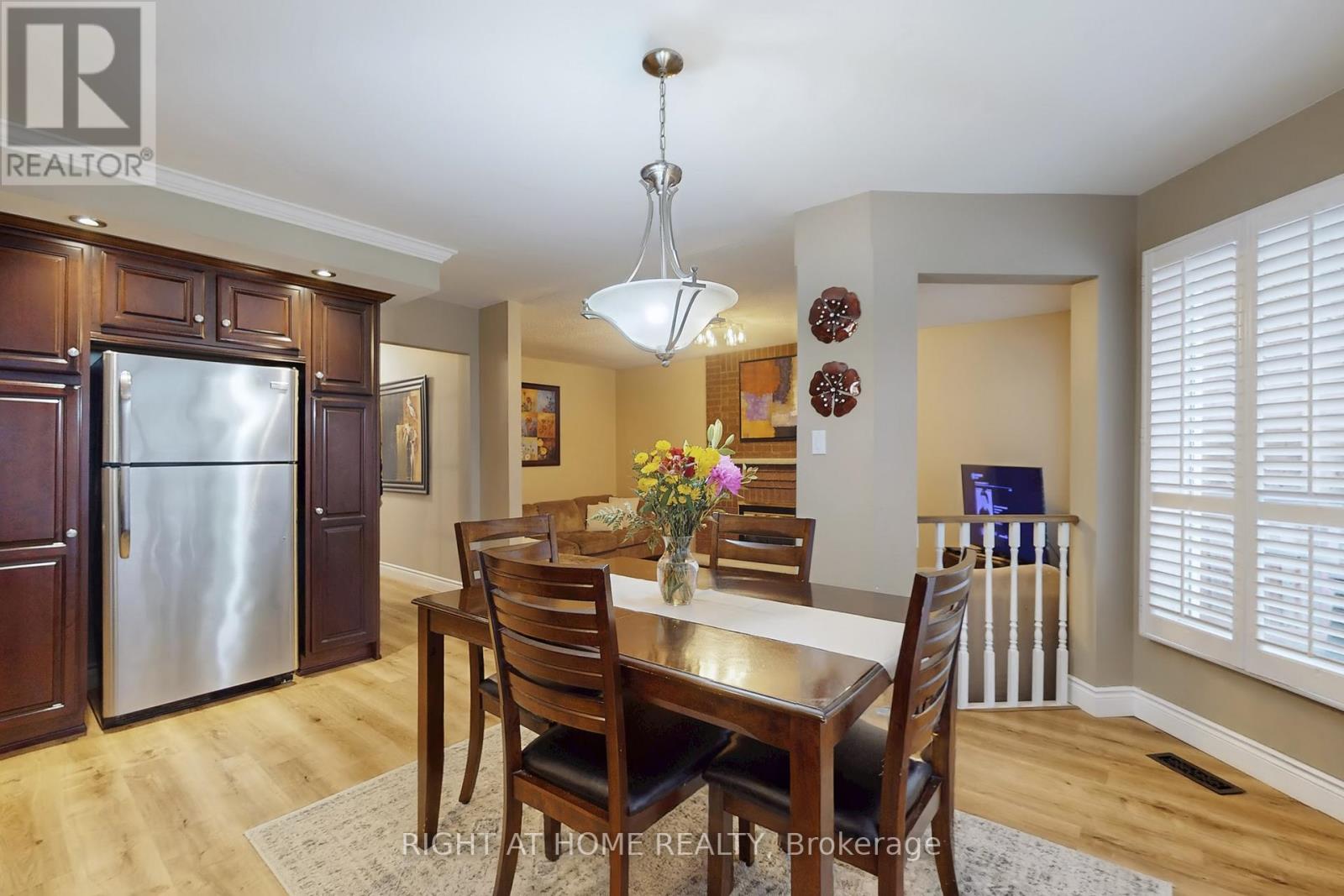 2737 Hammond Road, Mississauga, Ontario  L5K 2M5 - Photo 15 - W12631498