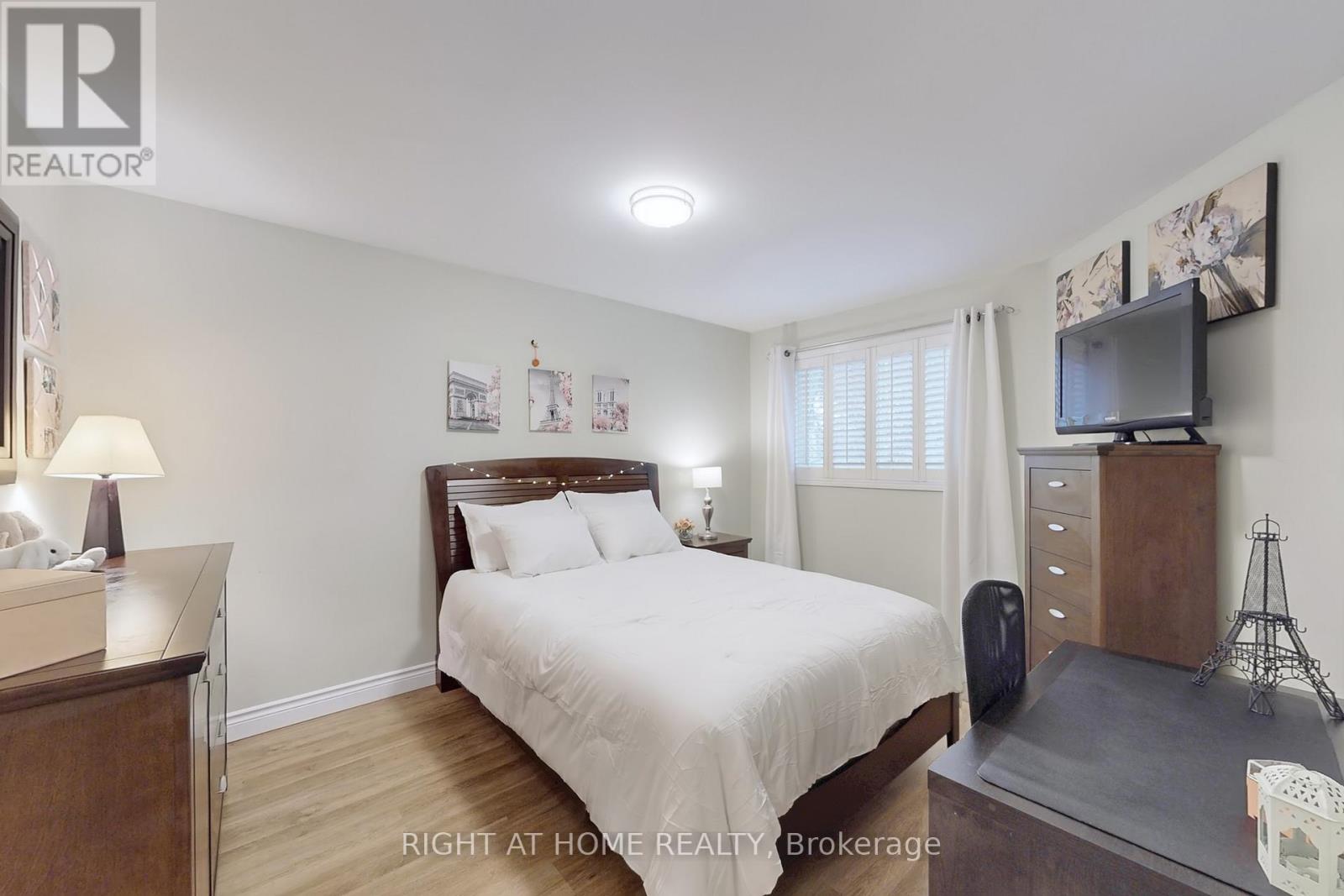 2737 Hammond Road, Mississauga, Ontario  L5K 2M5 - Photo 26 - W12631498