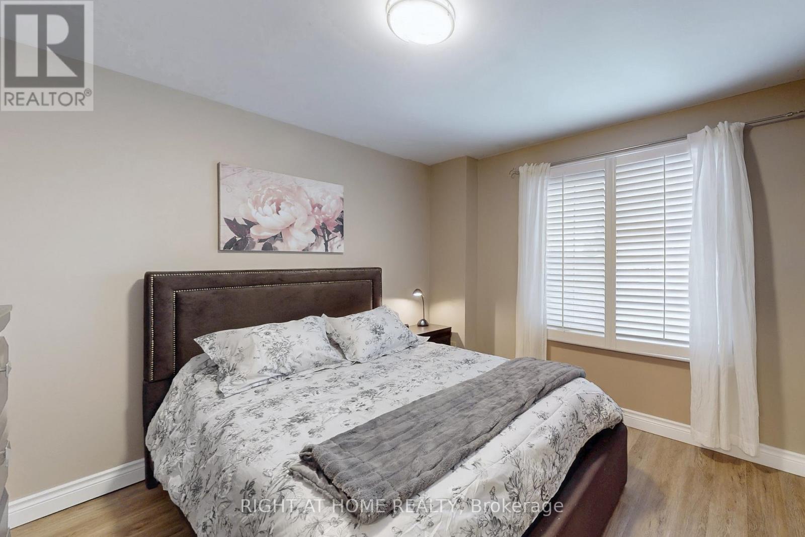 2737 Hammond Road, Mississauga, Ontario  L5K 2M5 - Photo 30 - W12631498