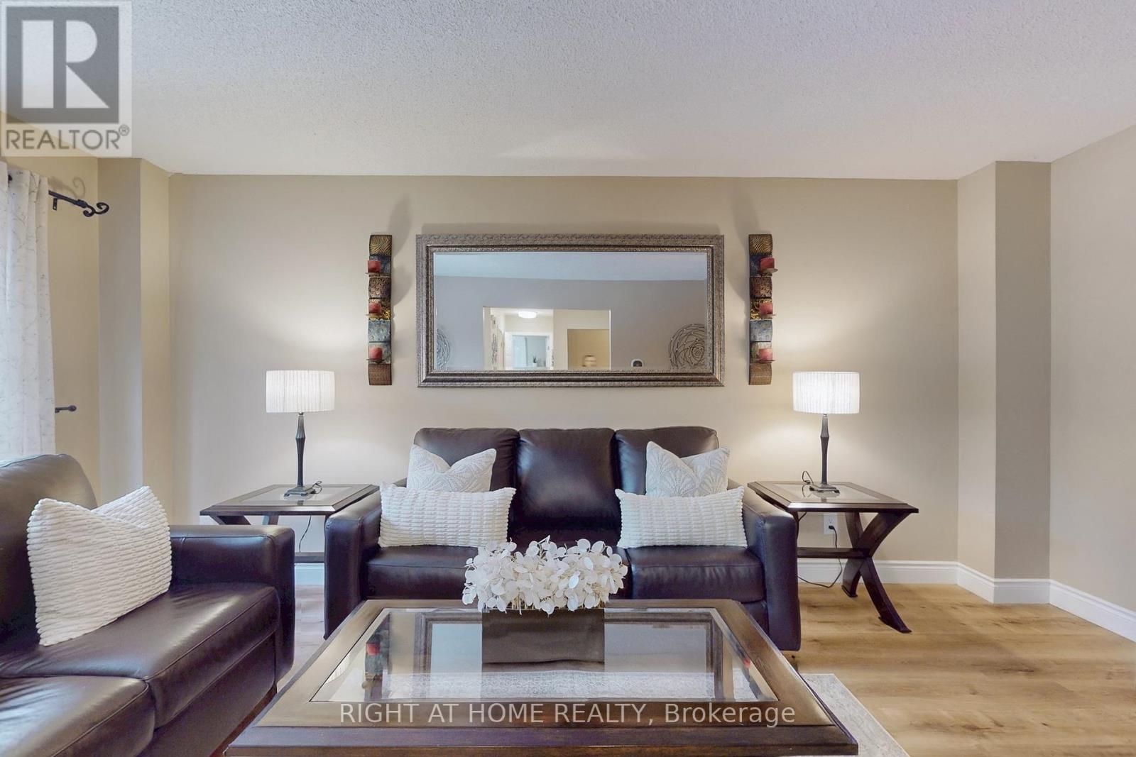 2737 Hammond Road, Mississauga, Ontario  L5K 2M5 - Photo 5 - W12631498