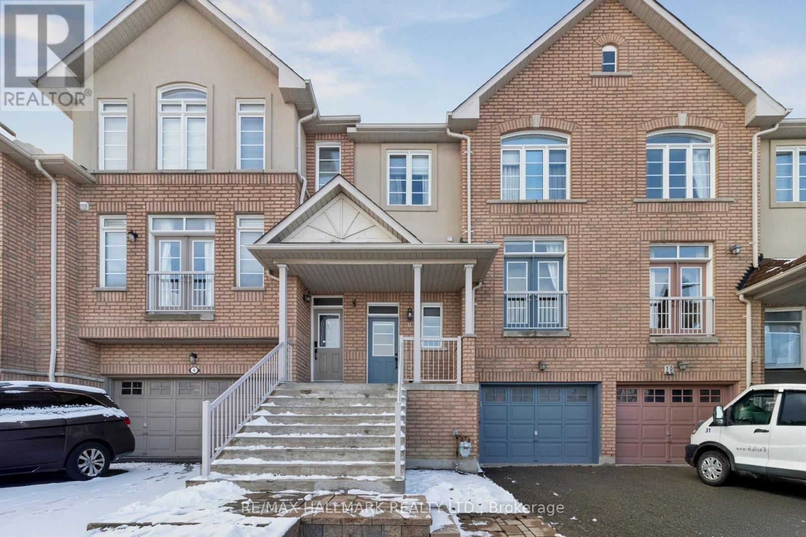 8 Mistywood Crescent, Vaughan, Ontario  L4J 9E5 - Photo 4 - N12604166
