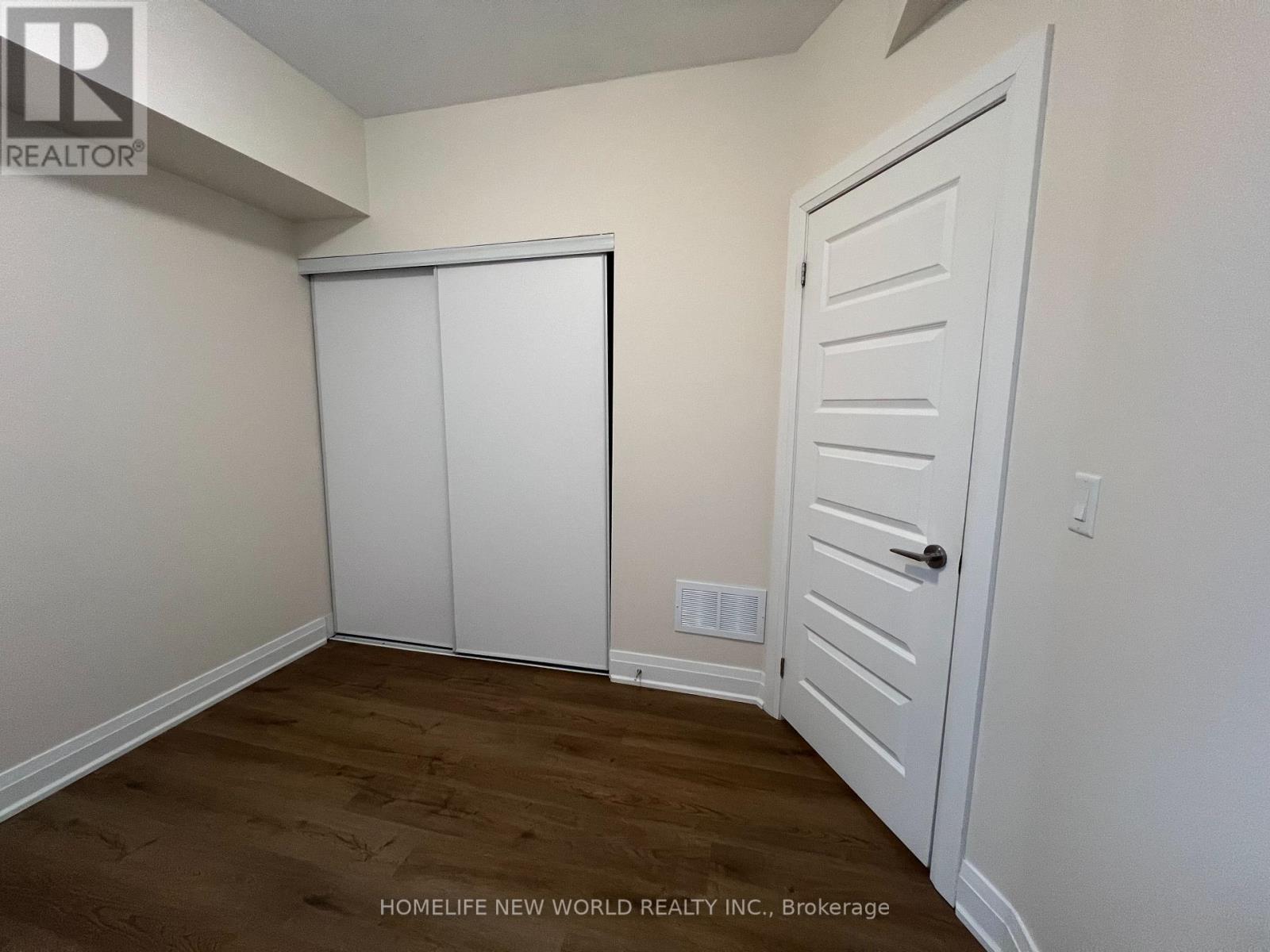 23 - 15 Eldora Avenue, Toronto (Newtonbrook West), Ontario  M2M 0B5 - Photo 18 - C12631518