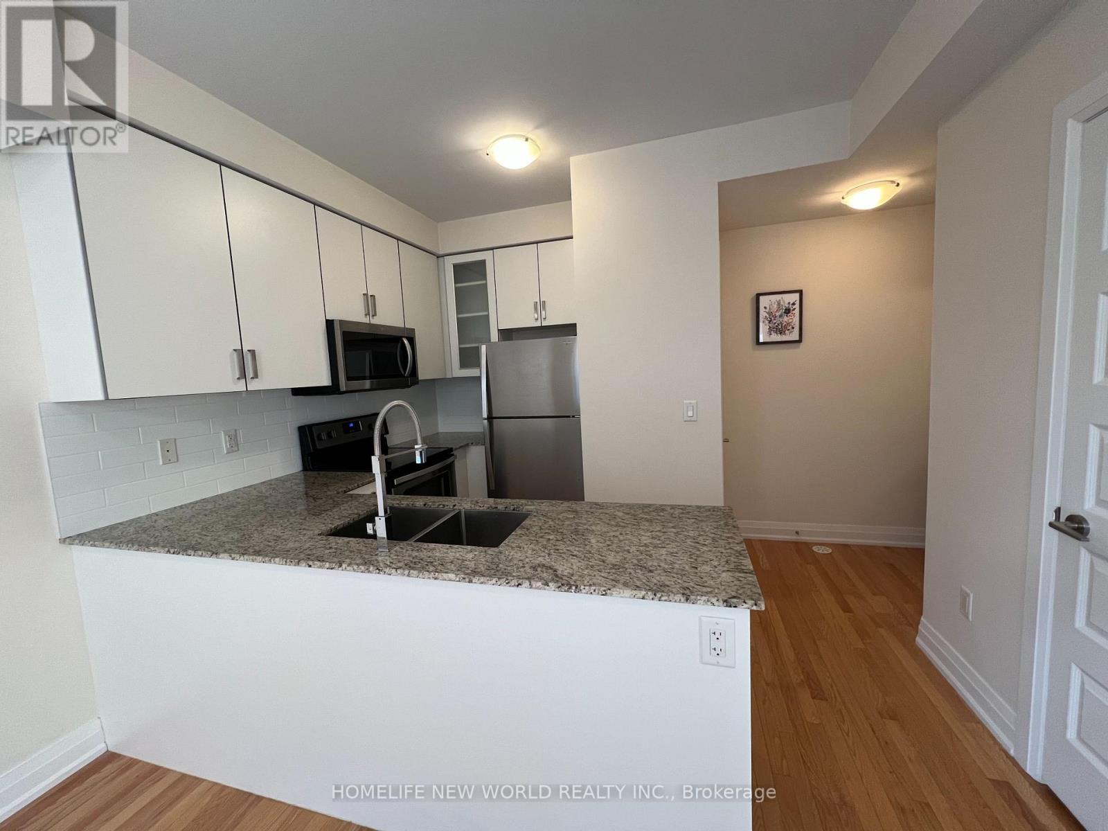 23 - 15 Eldora Avenue, Toronto (Newtonbrook West), Ontario  M2M 0B5 - Photo 8 - C12631518