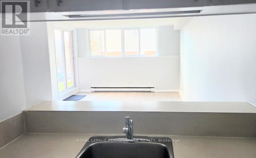 112 - 6470 Bilberry Drive, Ottawa, Ontario K1C 4P1 - Photo 7 - X12549994