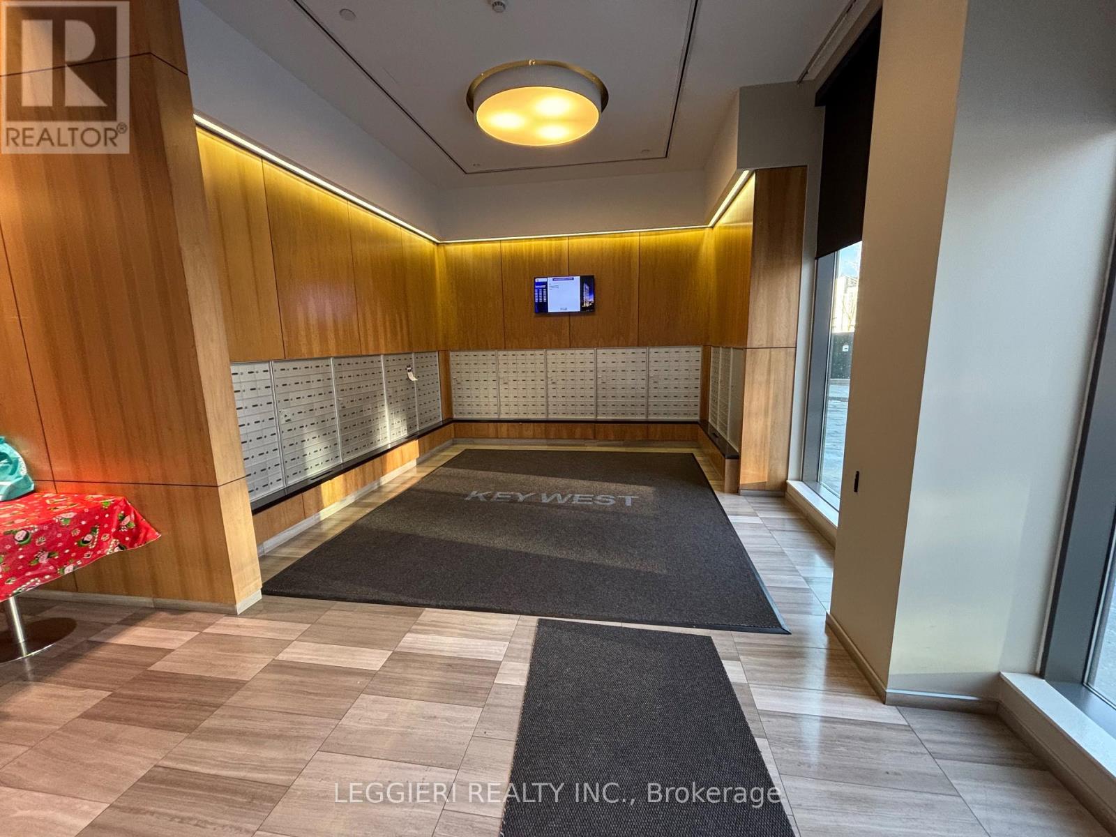 1404 - 36 Park Lawn Road, Toronto (Mimico), Ontario  M8V 0E5 - Photo 4 - W12631508