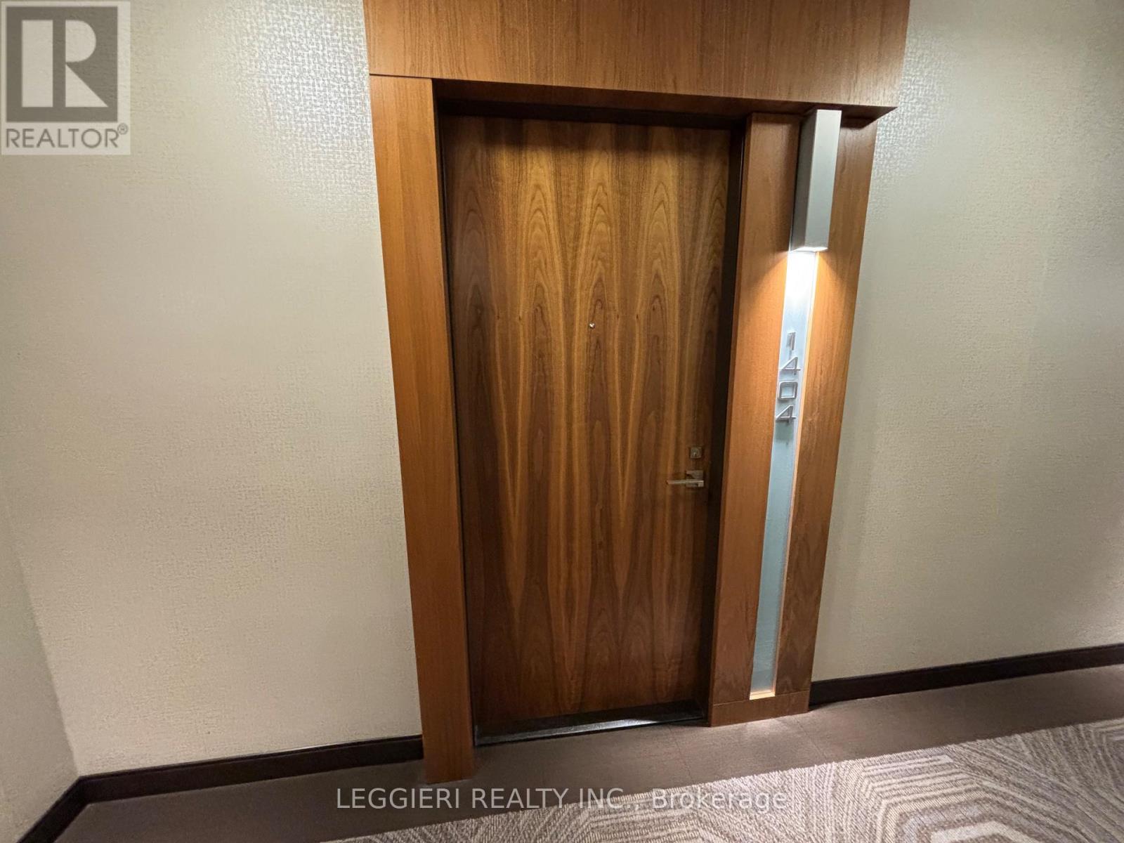 1404 - 36 Park Lawn Road, Toronto (Mimico), Ontario  M8V 0E5 - Photo 6 - W12631508