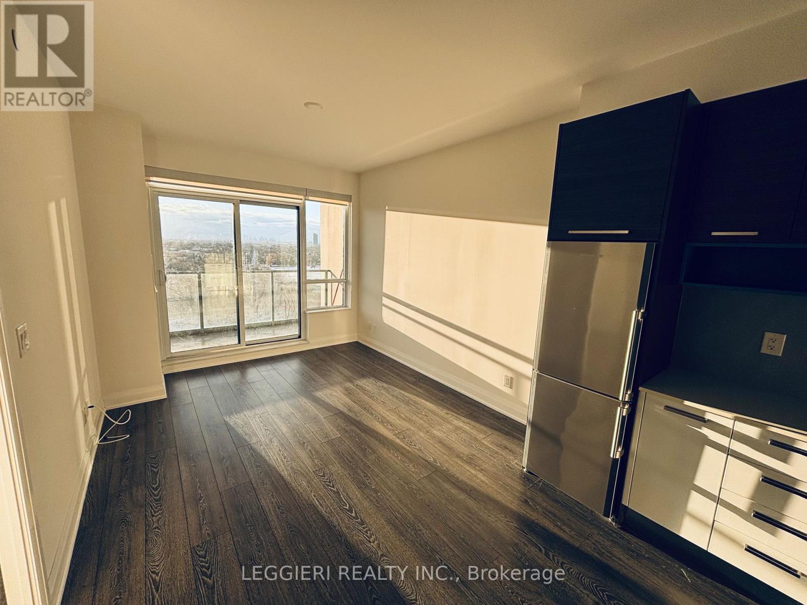 1404 - 36 Park Lawn Road, Toronto (Mimico), Ontario  M8V 0E5 - Photo 9 - W12631508