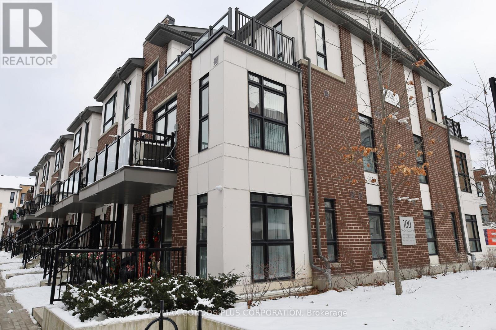 201 - 100 CANON JACKSON DRIVE, toronto (beechborough-greenbrook), Ontario