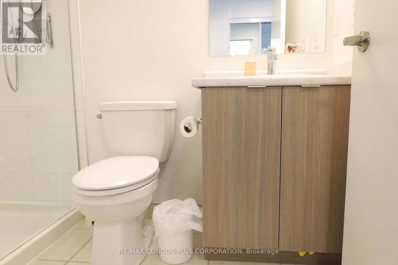 201 - 100 Canon Jackson Drive, Toronto, Ontario  M6M 0C1 - Photo 12 - W12631514