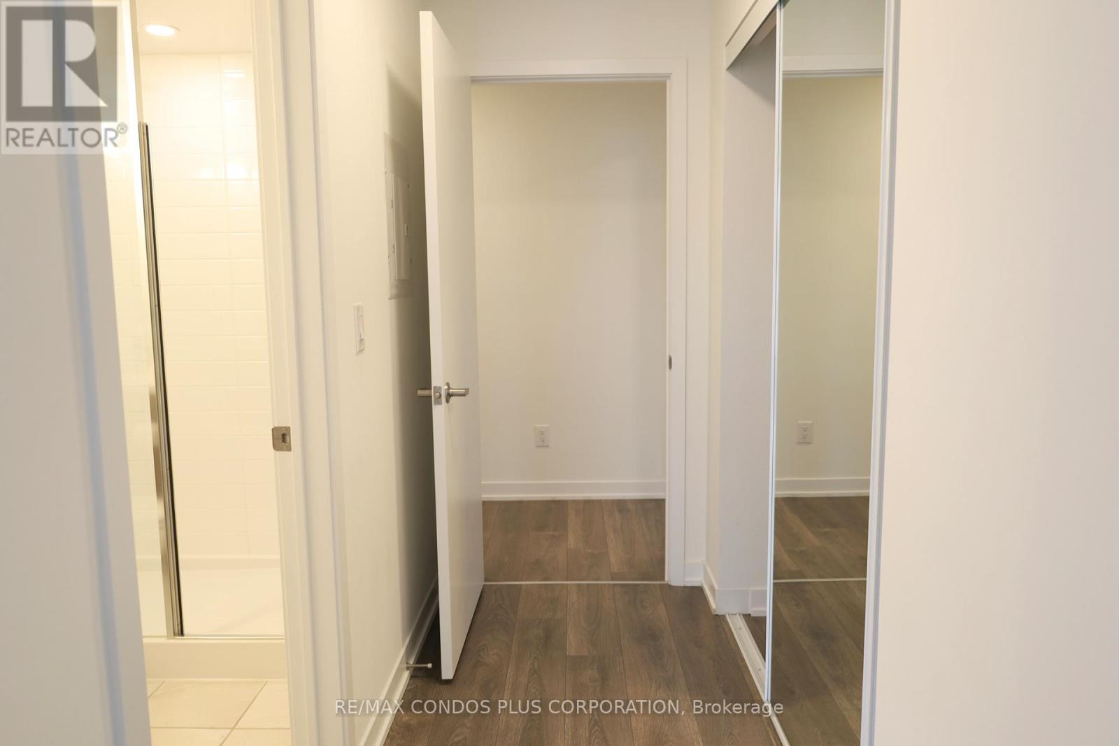 201 - 100 Canon Jackson Drive, Toronto, Ontario  M6M 0C1 - Photo 18 - W12631514