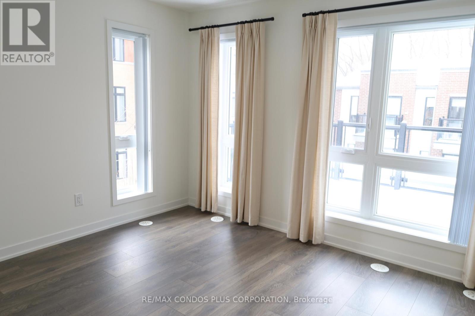 201 - 100 Canon Jackson Drive, Toronto, Ontario  M6M 0C1 - Photo 21 - W12631514