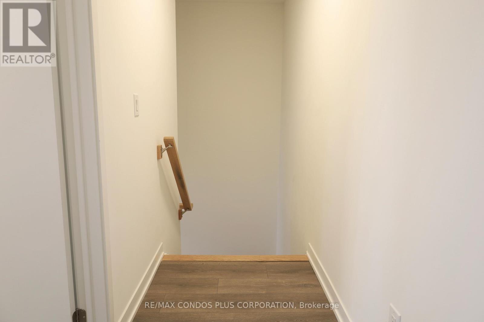 201 - 100 Canon Jackson Drive, Toronto, Ontario  M6M 0C1 - Photo 23 - W12631514