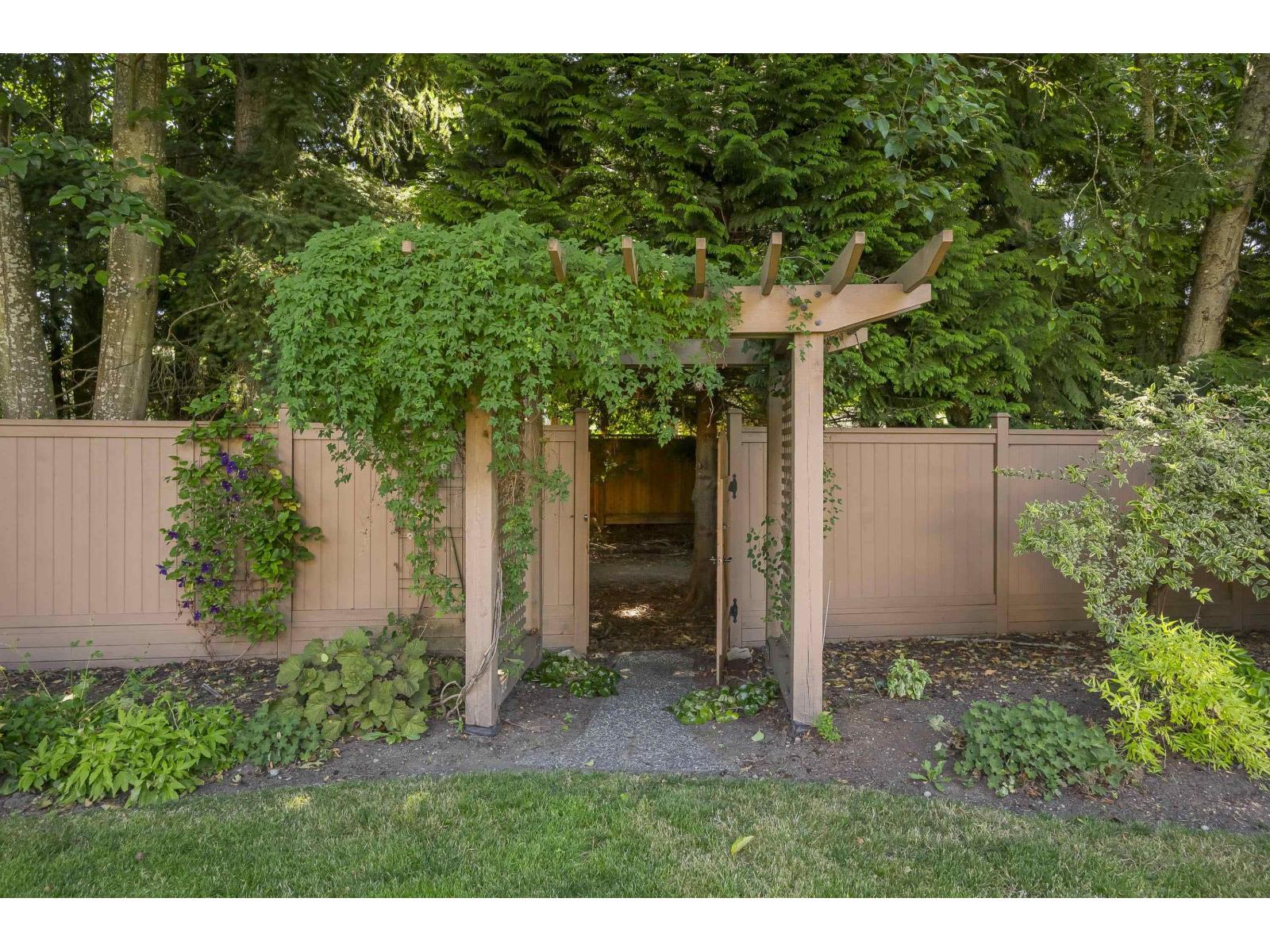 2104 131b Street, Surrey, British Columbia  V4A 8Y9 - Photo 39 - R3025802