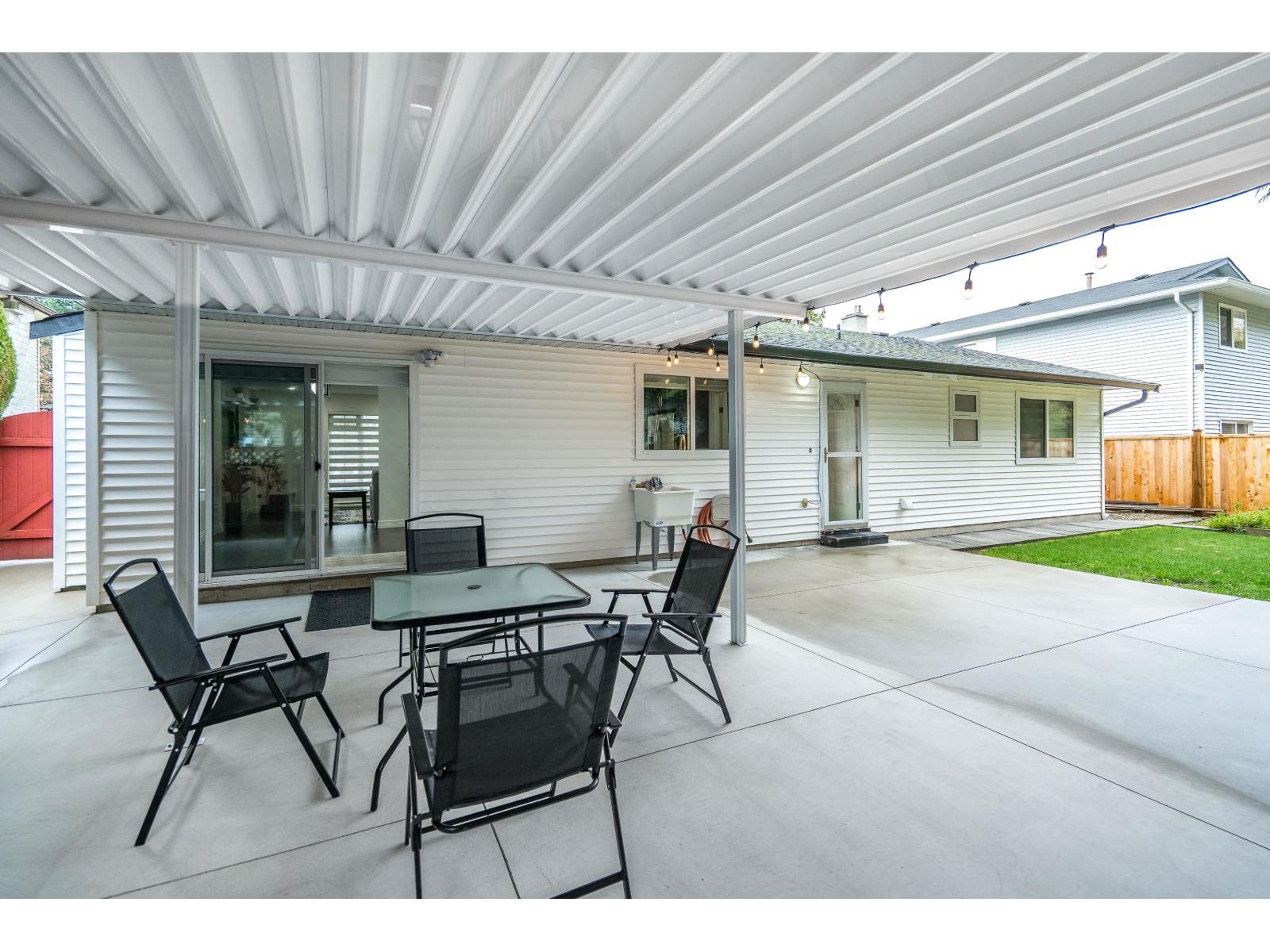 6154 130b Street, Surrey, British Columbia  V3X 2G9 - Photo 3 - R3061780