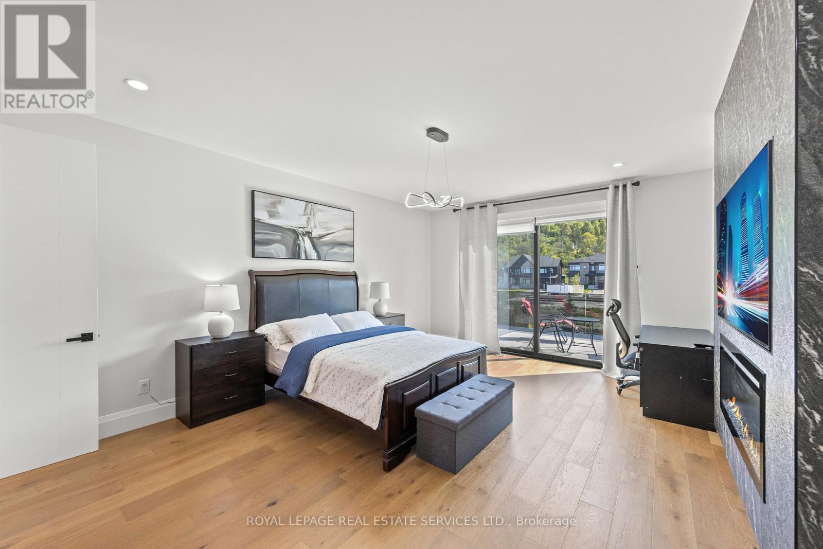 118 Barton Boulevard, Blue Mountains, Ontario  N0H 1J0 - Photo 19 - X12408274