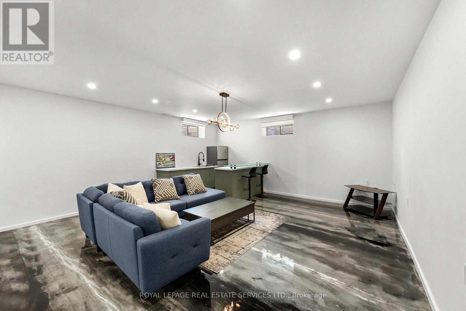 118 Barton Boulevard, Blue Mountains, Ontario  N0H 1J0 - Photo 32 - X12408274