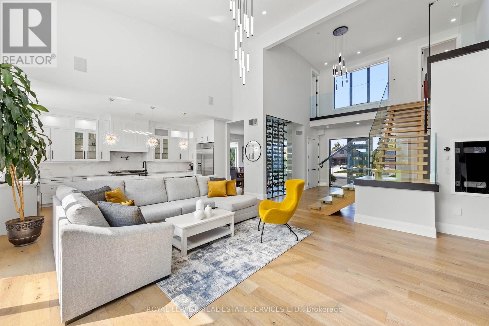 118 Barton Boulevard, Blue Mountains, Ontario  N0H 1J0 - Photo 9 - X12408274