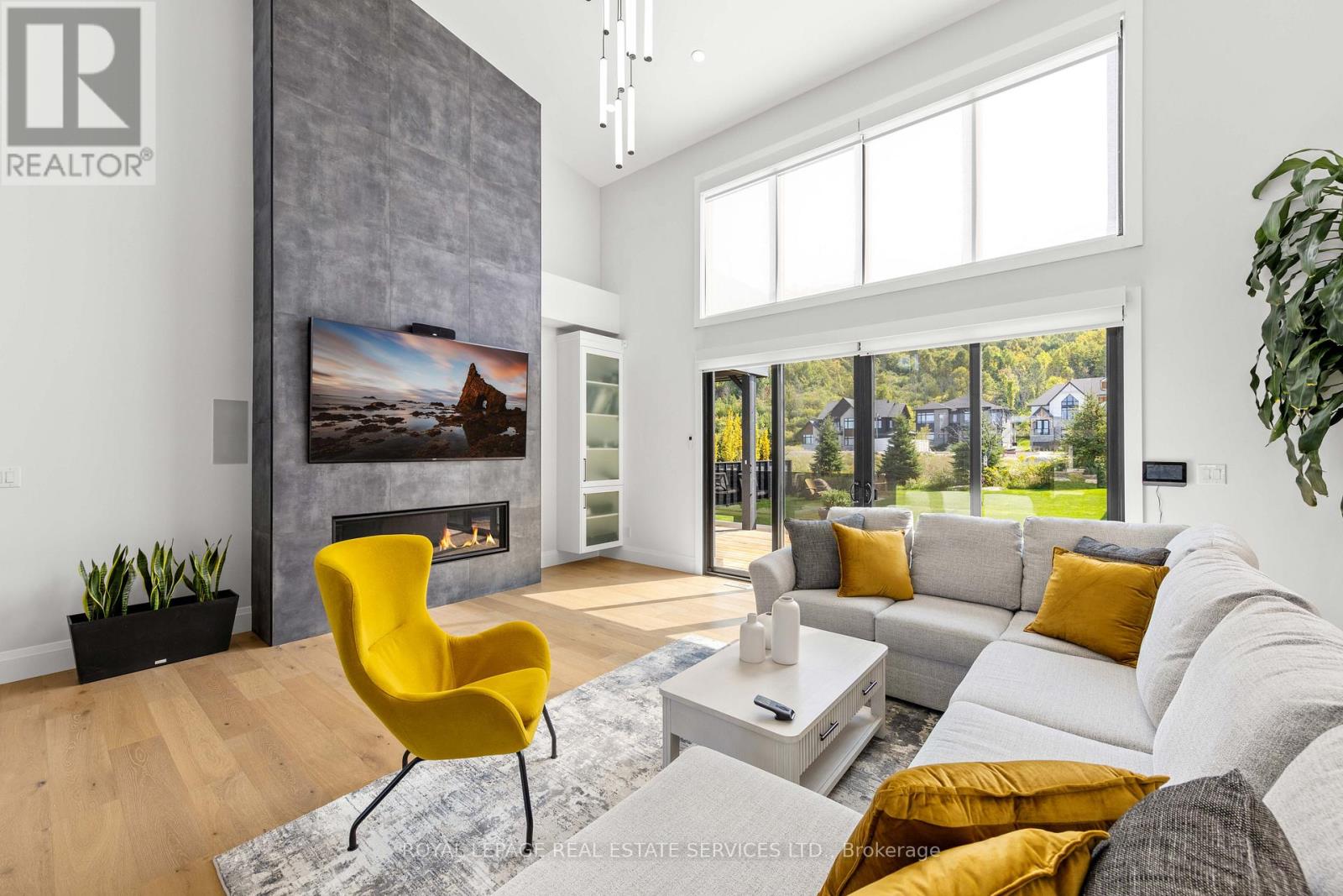 118 Barton Boulevard, Blue Mountains, Ontario  N0H 1J0 - Photo 8 - X12408274