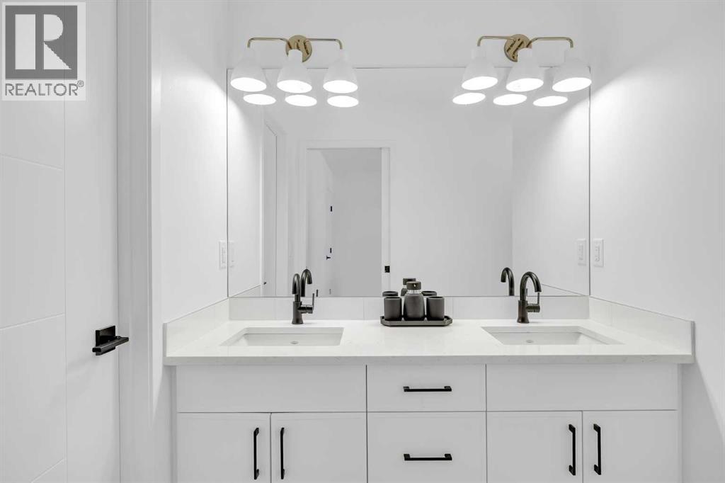 16 Magnolia Bay Se, Calgary, Alberta  T3M 3M9 - Photo 27 - A2274748