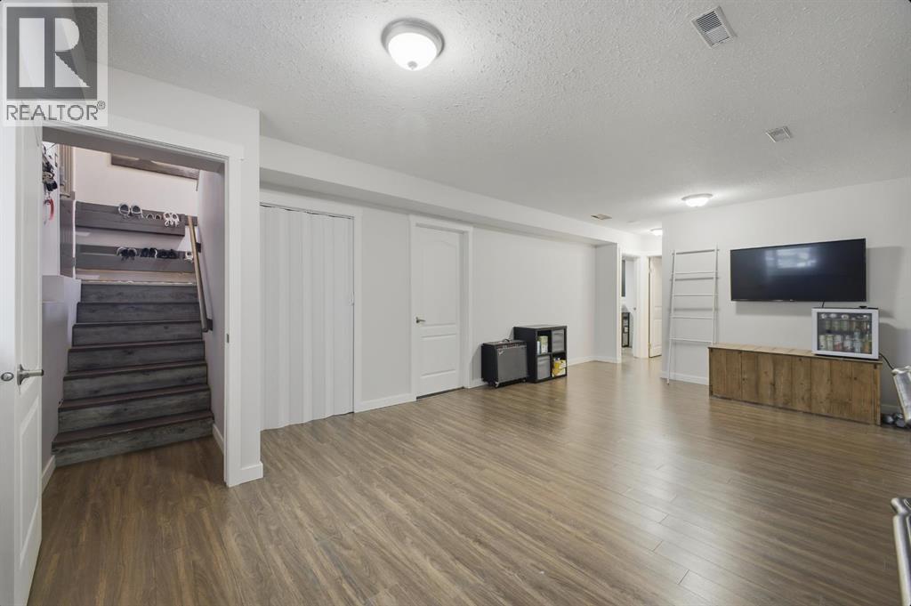 10 Halsall Street, Sylvan Lake, Alberta T4S 1T4 - Photo 17 - A2273601