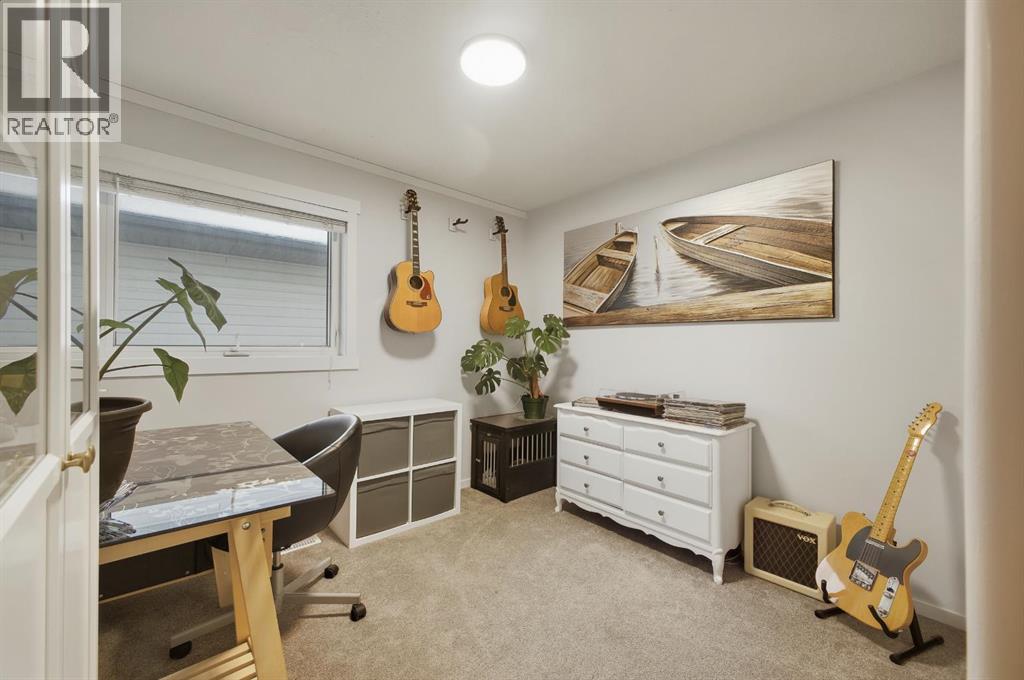 10 Halsall Street, Sylvan Lake, Alberta T4S 1T4 - Photo 14 - A2273601