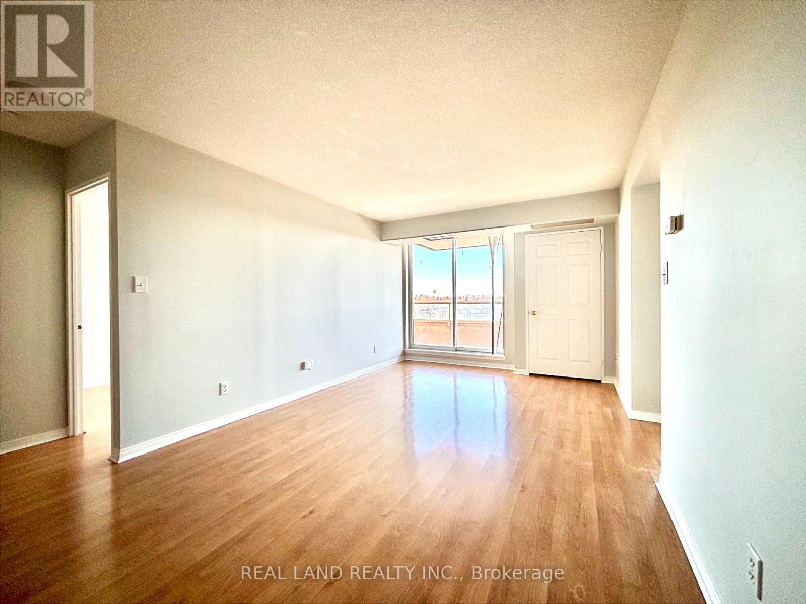 704 - 18 Hillcrest Avenue, Toronto, Ontario  M2N 6T5 - Photo 5 - C12631528