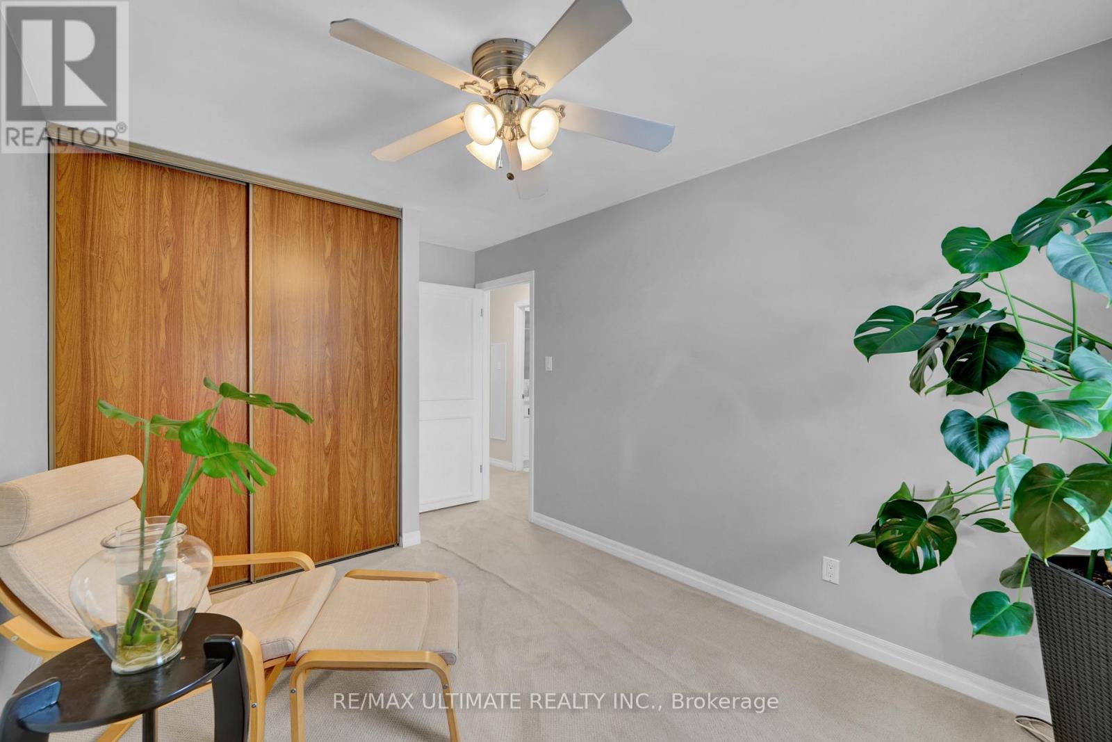 74 Robinson Crescent, Whitby, Ontario  L1N 6W5 - Photo 9 - E12631534