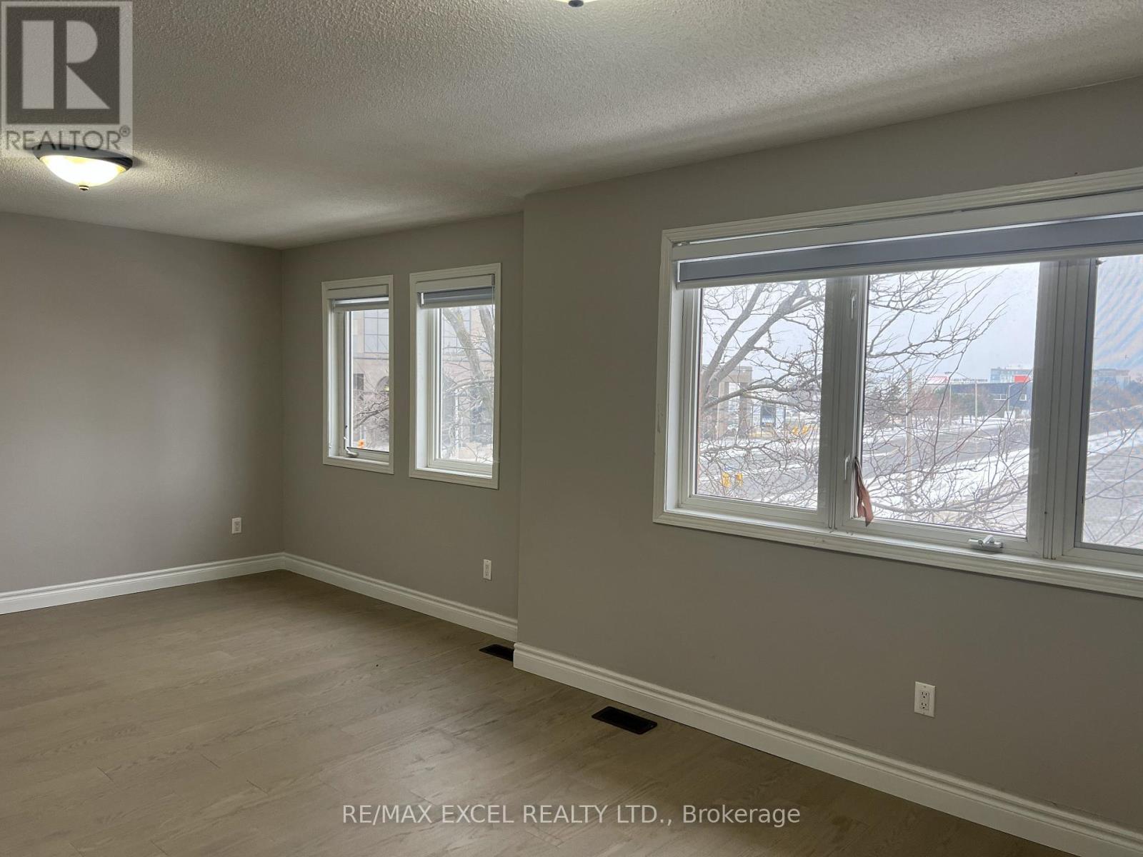 807 - 29 Rosebank Drive, Toronto (Malvern), Ontario  M1B 5Y7 - Photo 8 - E12631536