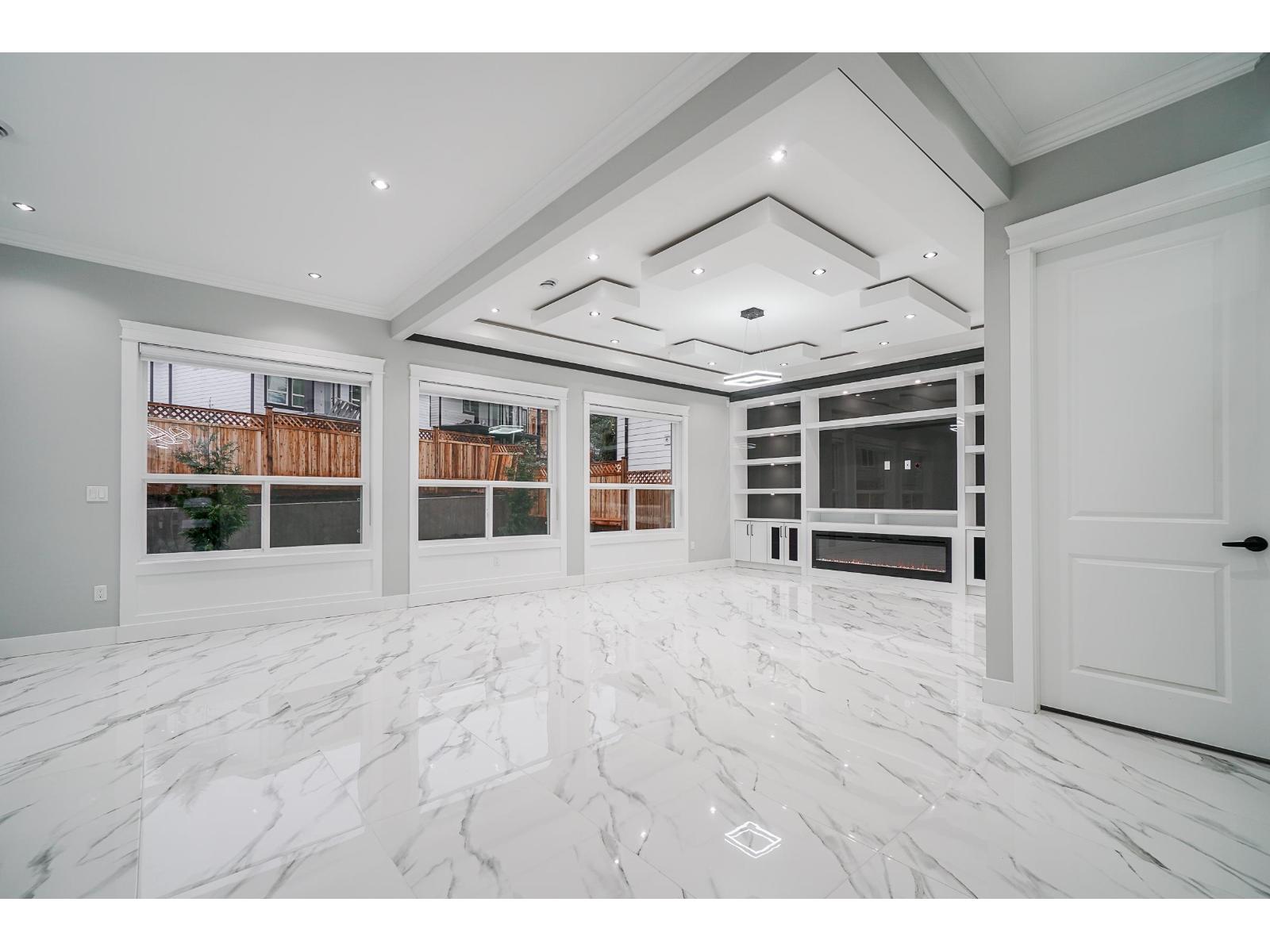 14220 114 Avenue, Surrey, British Columbia  V3R 5H3 - Photo 4 - R3052147