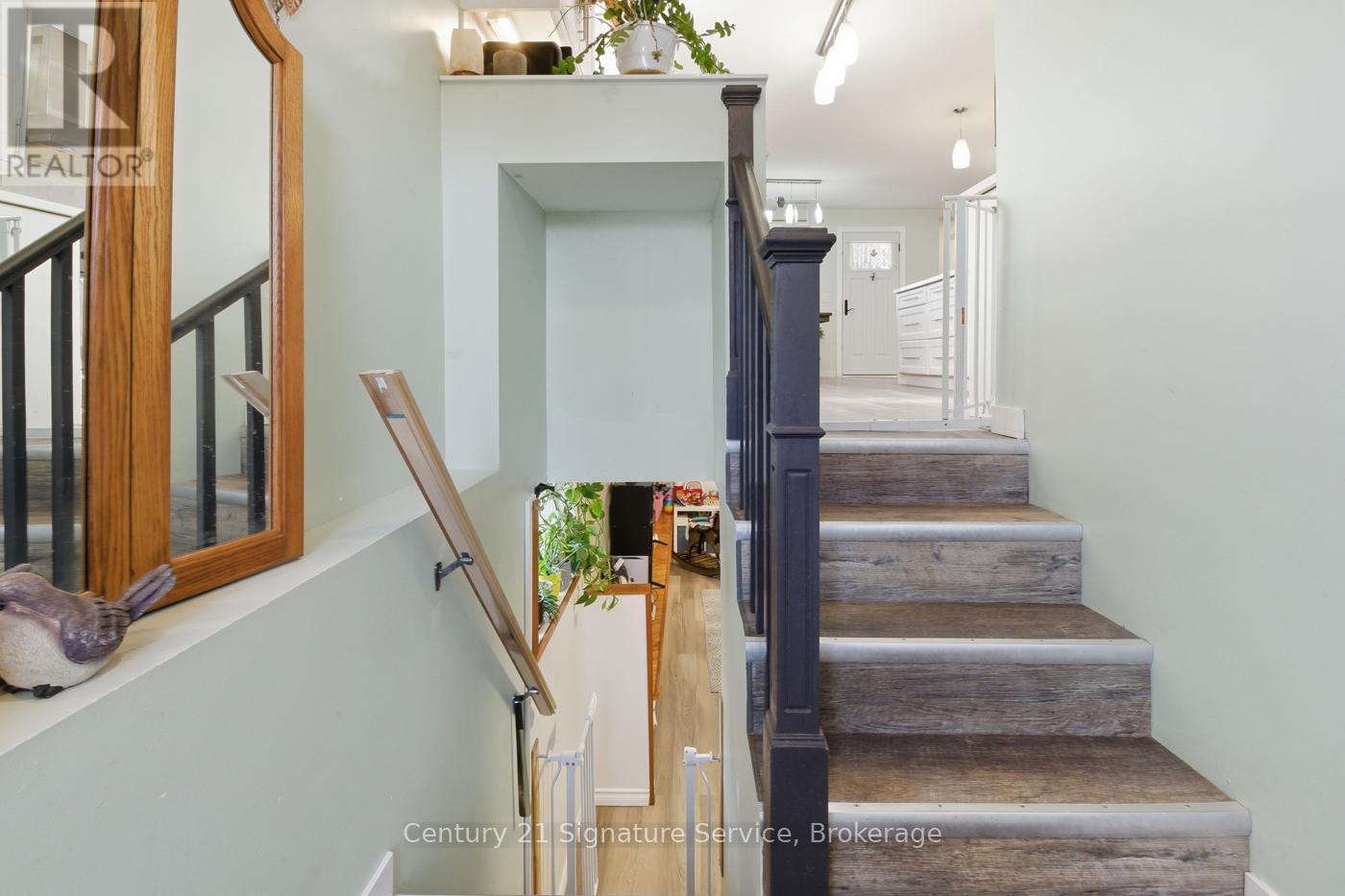 30 Louth Street, St. Catharines, Ontario  L2S 2T4 - Photo 27 - X12631538