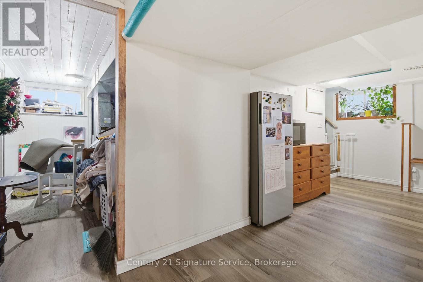 30 Louth Street, St. Catharines, Ontario  L2S 2T4 - Photo 32 - X12631538