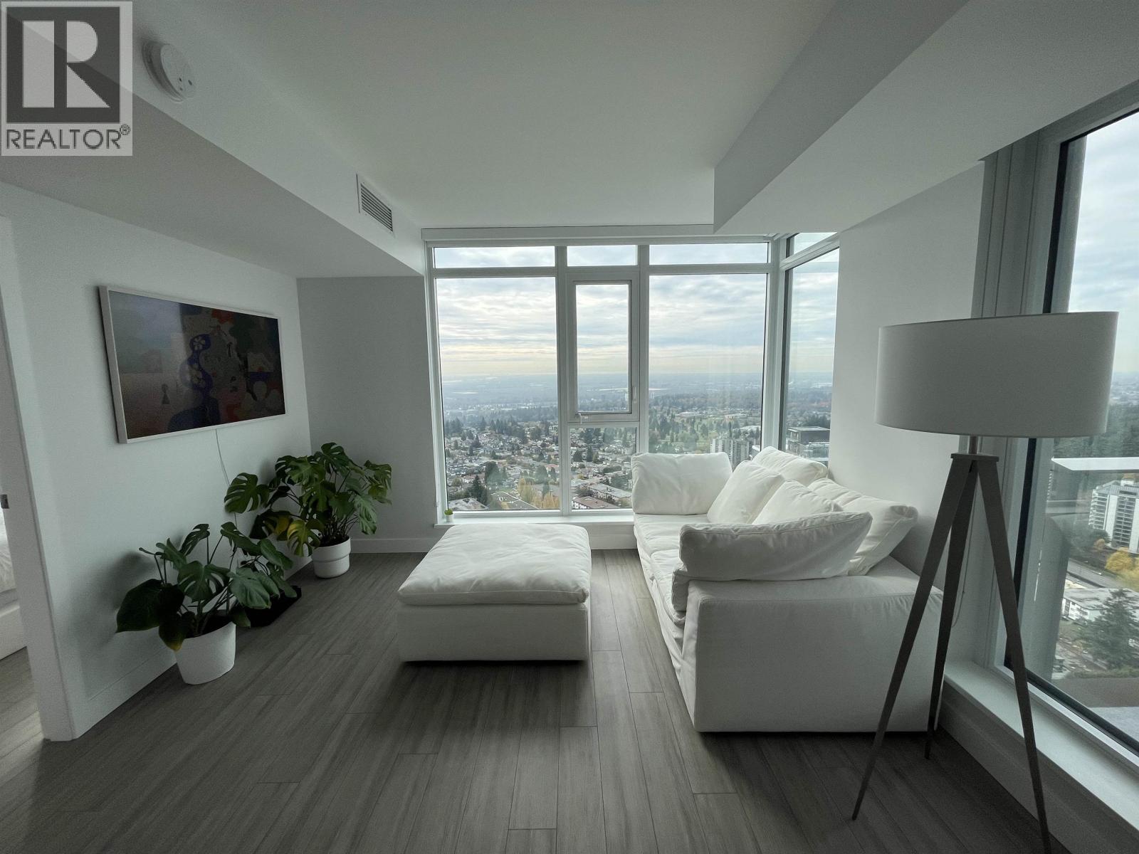 39fl Sub-Ph 4458 Beresford Street, Burnaby, British Columbia  V5H 0J1 - Photo 3 - R3070549