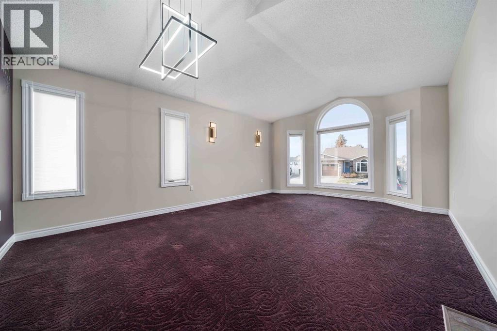 11 Redwood Place Se, Medicine Hat, Alberta T1B 4A1 - Photo 4 - A2272399