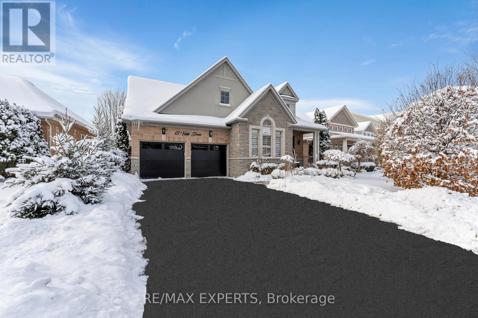 12 Vista Drive, Bradford West Gwillimbury, Ontario  L3Z 0B6 - Photo 2 - N12630632