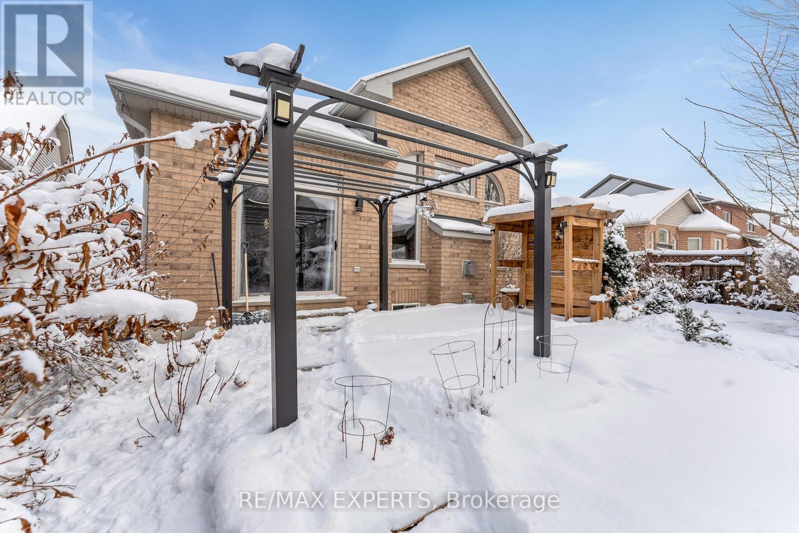 12 Vista Drive, Bradford West Gwillimbury, Ontario  L3Z 0B6 - Photo 49 - N12630632