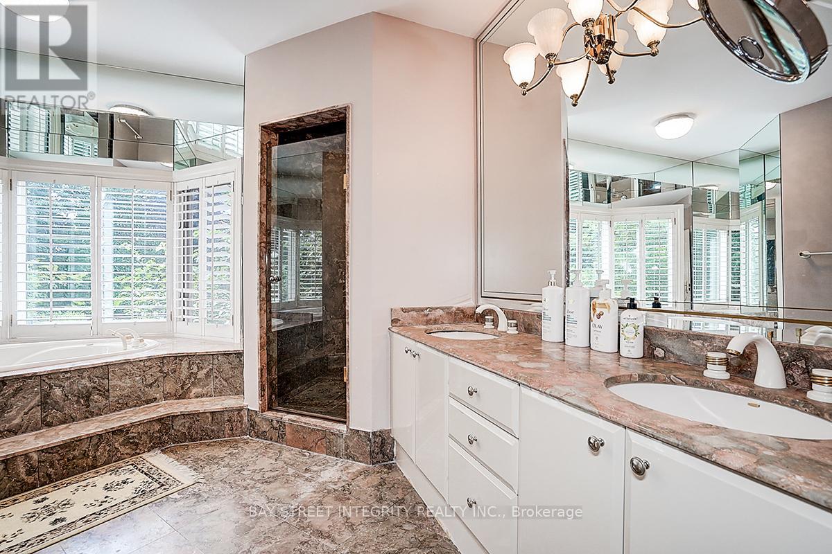 155 Renaissance Court, Vaughan, Ontario  L4J 7W4 - Photo 14 - N12631552