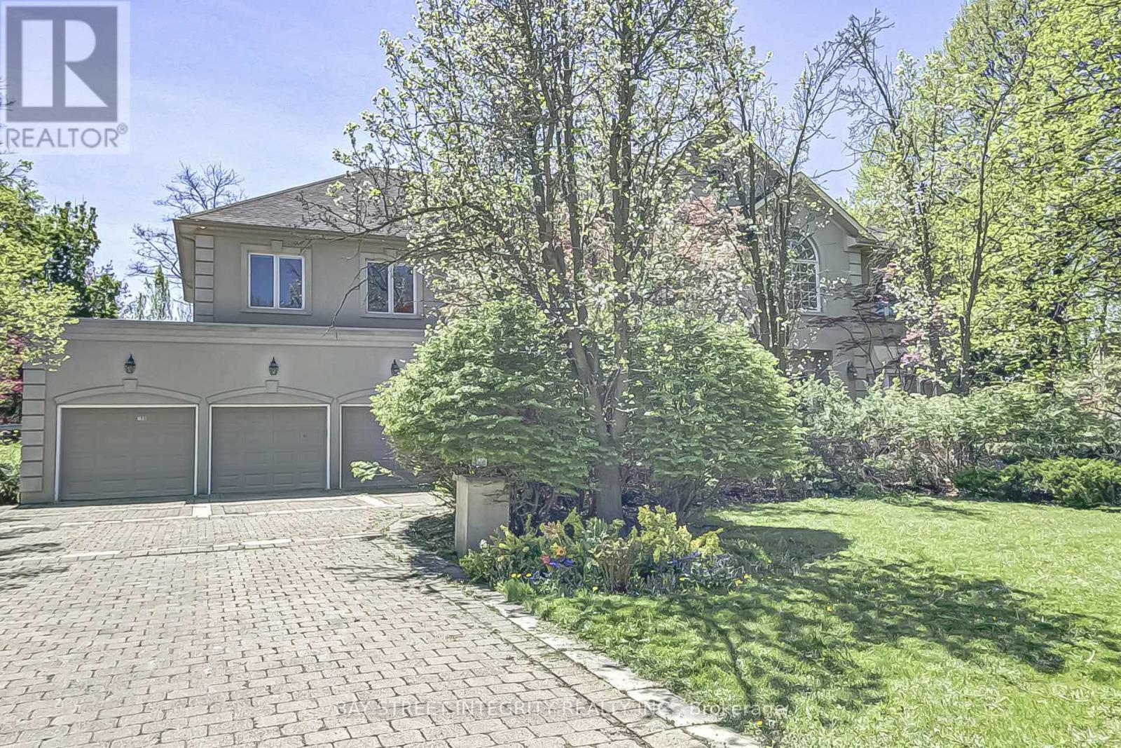 155 Renaissance Court, Vaughan, Ontario  L4J 7W4 - Photo 2 - N12631552