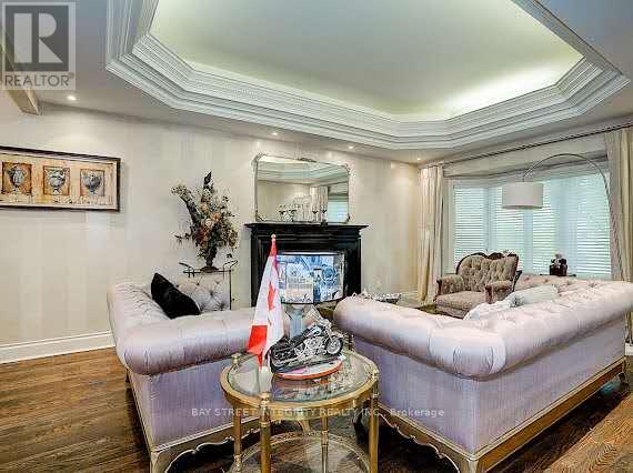 155 Renaissance Court, Vaughan, Ontario  L4J 7W4 - Photo 7 - N12631552