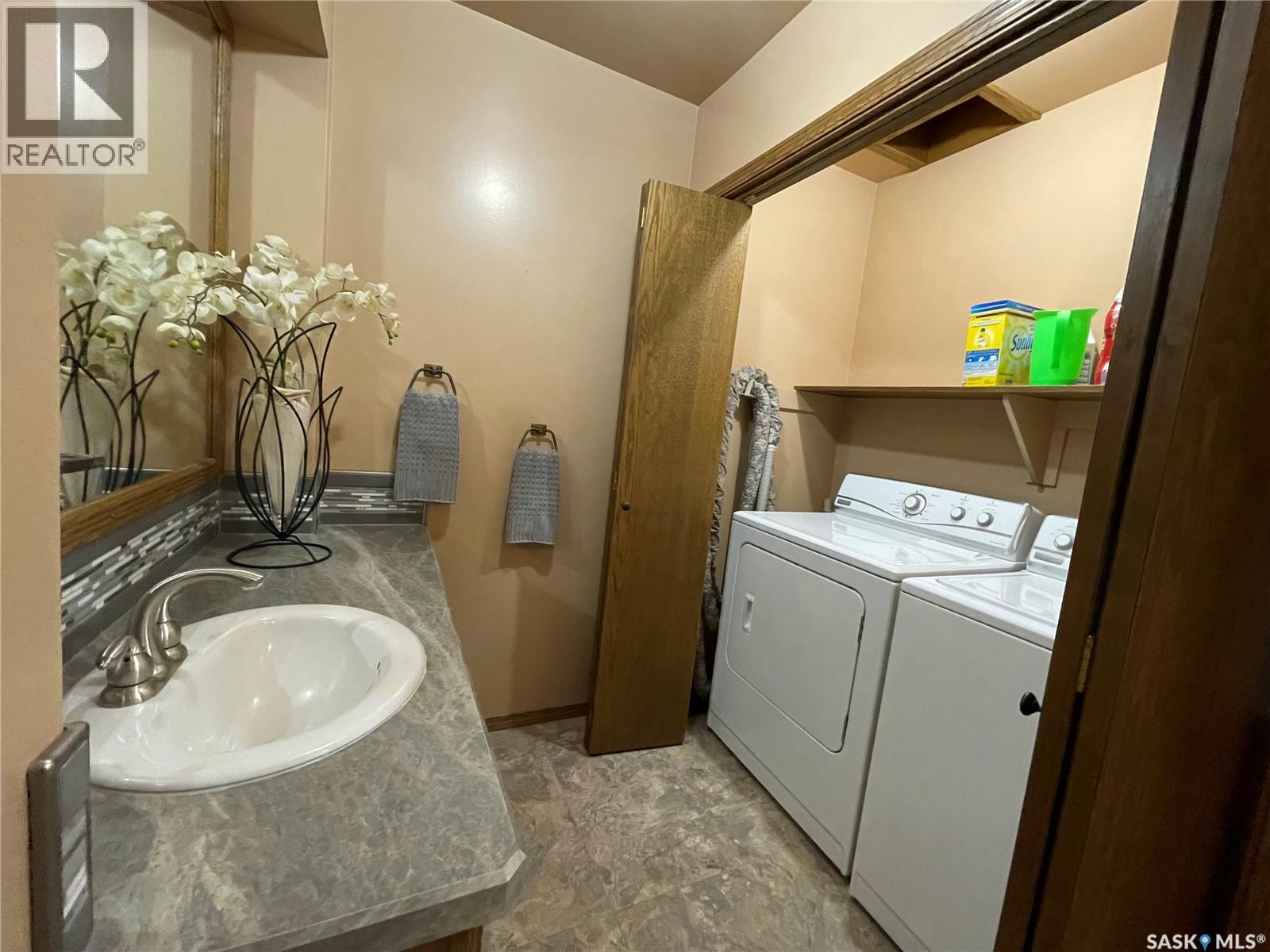 38 Sunset Drive N, Yorkton, Saskatchewan  S3N 3K9 - Photo 22 - SK025609