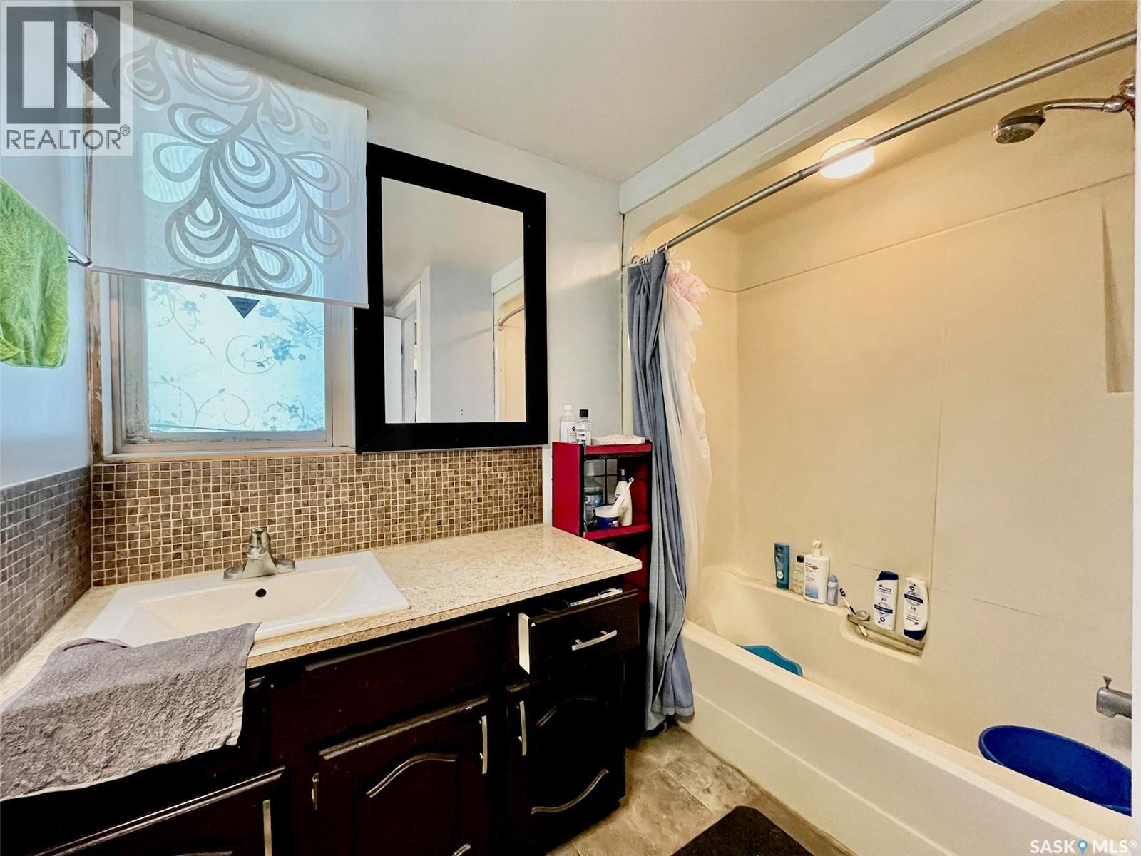 200 Highway, Canora, Saskatchewan  S0A 0L0 - Photo 25 - SK025592