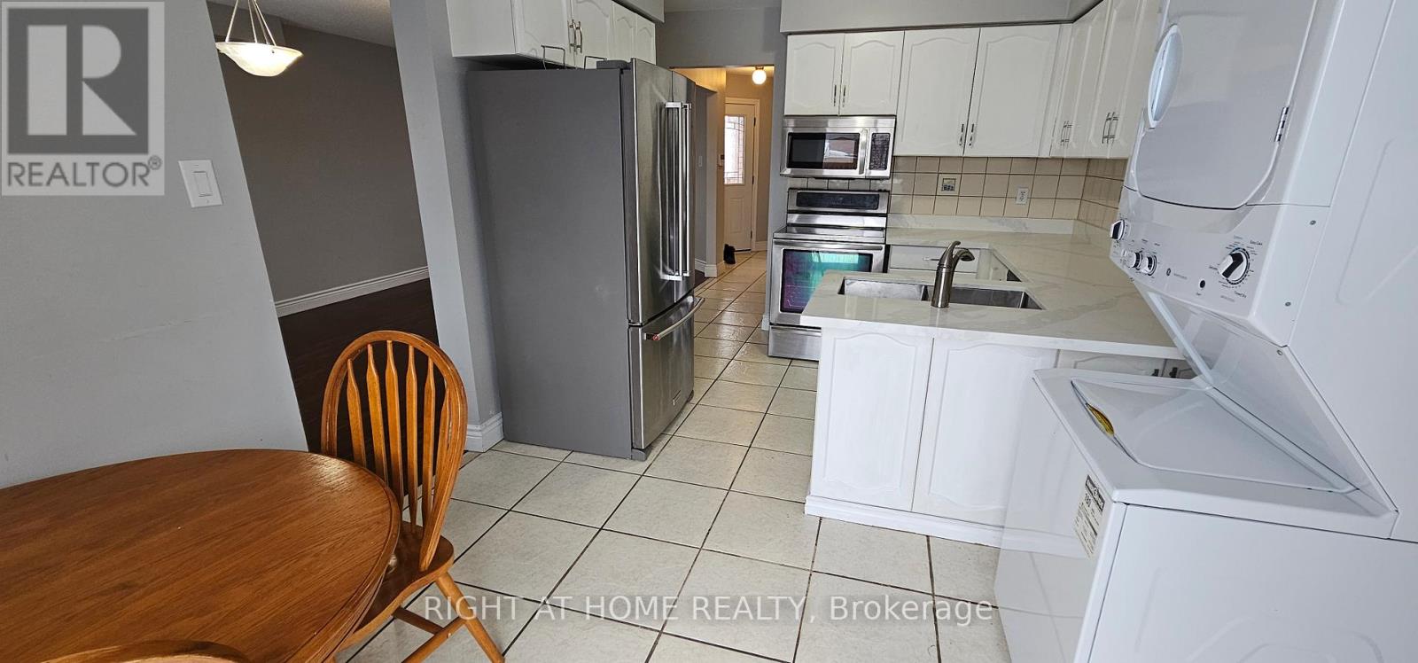 Main - 189 Timberlane Drive, Brampton, Ontario  L6Y 4V7 - Photo 6 - W12631548