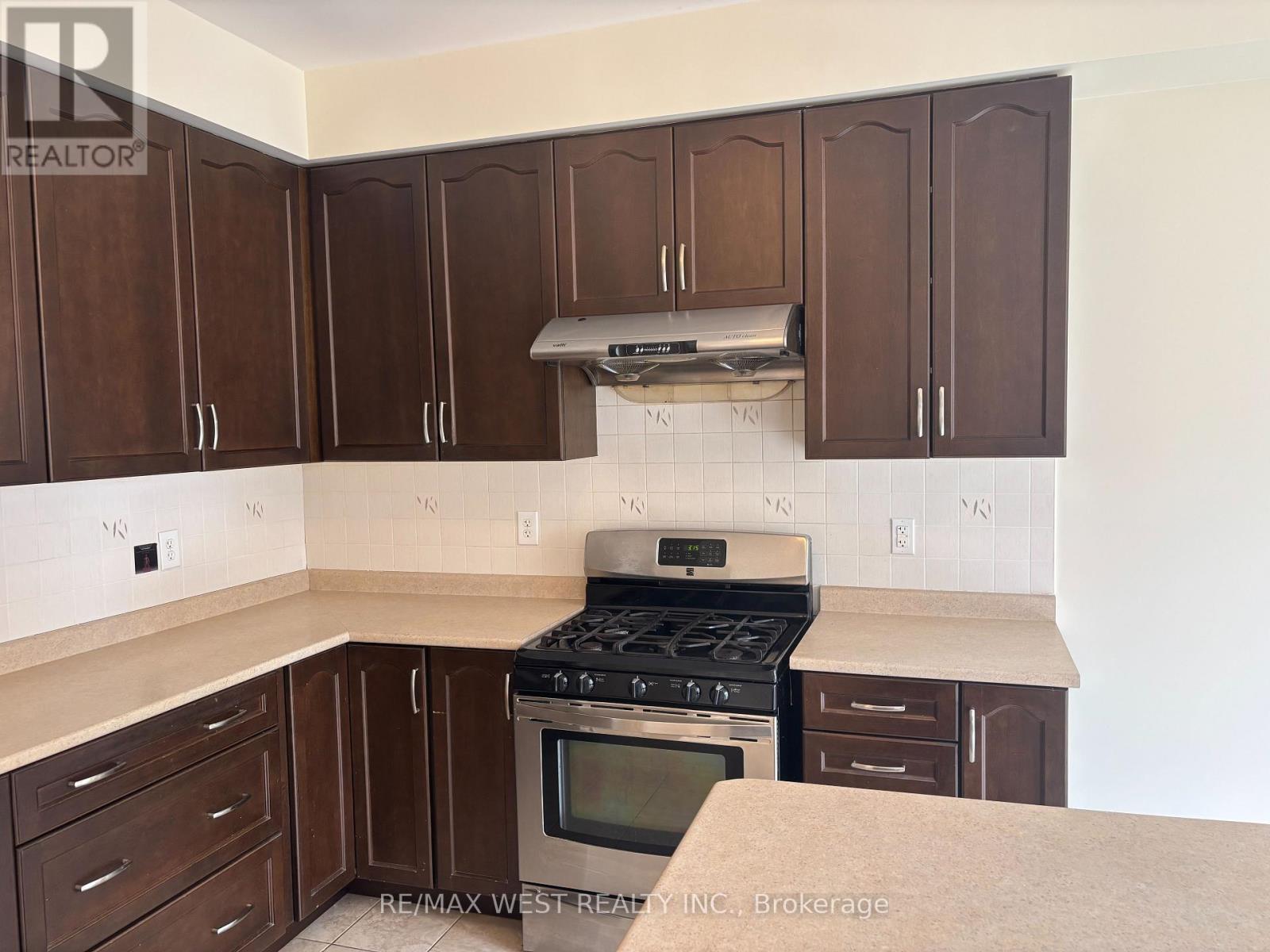 12 Haviland Circle, Brampton, Ontario  L6R 0Z1 - Photo 14 - W12631560