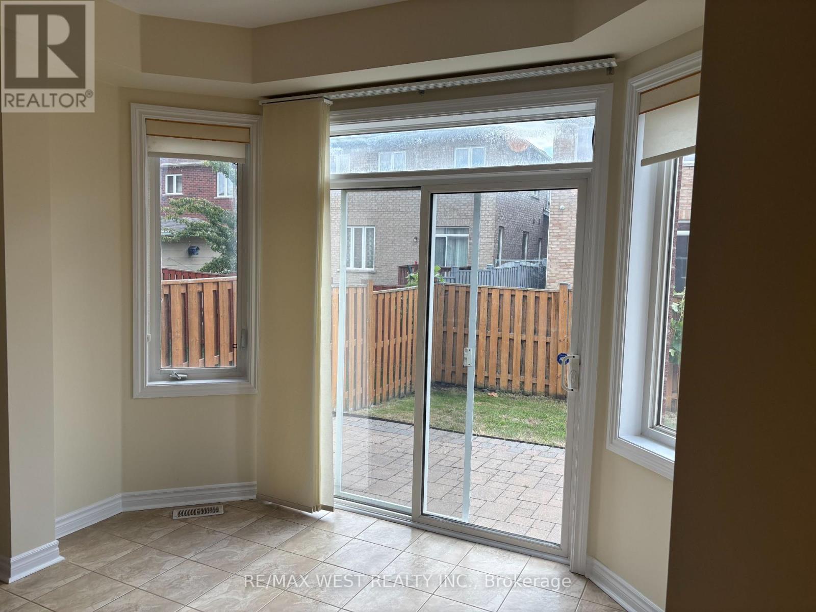 12 Haviland Circle, Brampton, Ontario  L6R 0Z1 - Photo 15 - W12631560