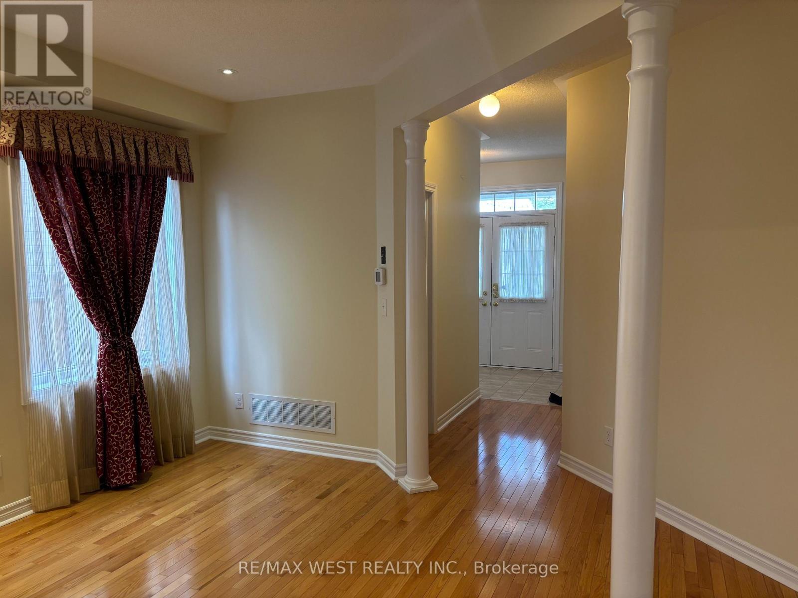 12 Haviland Circle, Brampton, Ontario  L6R 0Z1 - Photo 6 - W12631560