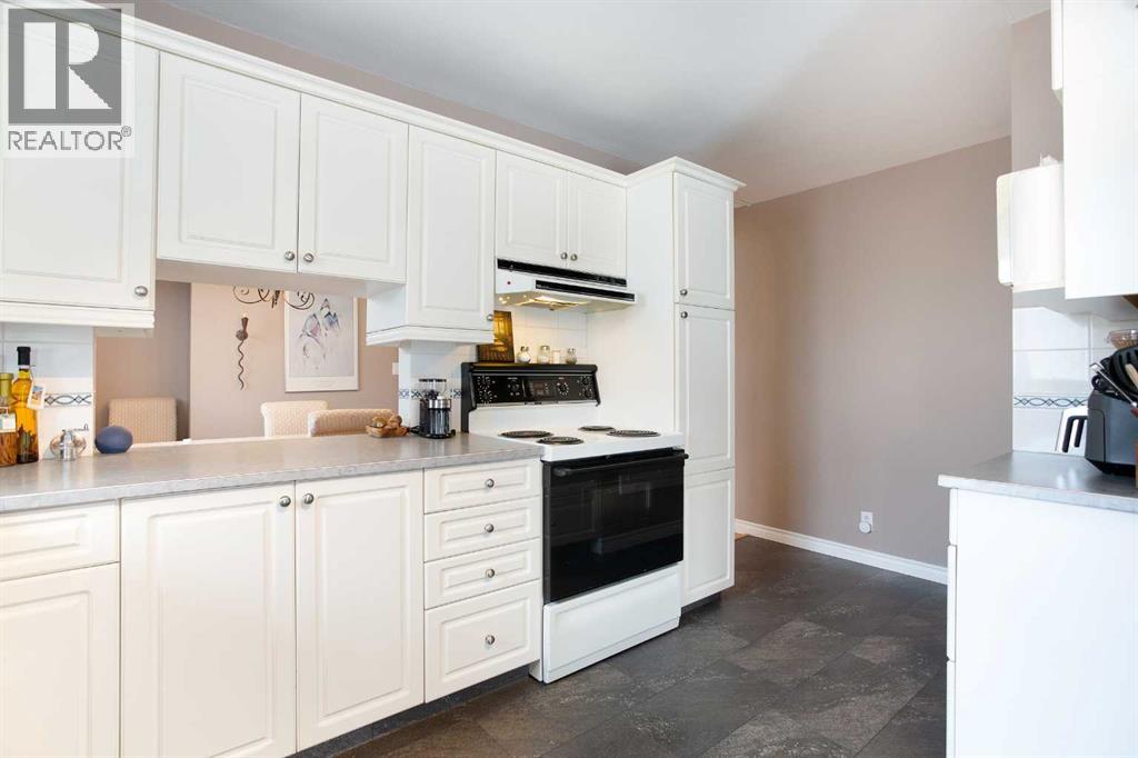 2607 Kelwood Drive Sw, Calgary, Alberta T3E 4A1 - Photo 8 - A2273154